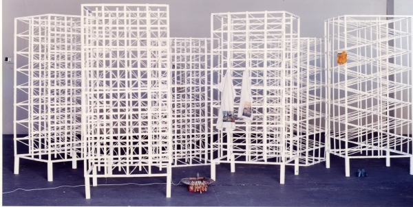 Vasstråkonstruktioner / Reed straw constructions - Artist Stina Opitz
